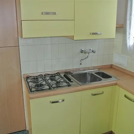 Ferienhaus Fuer 7 Personen Ca 45 Qm In Bibione, Adriakueste Italien Und Umgebung - B62949 بيت للعطل *